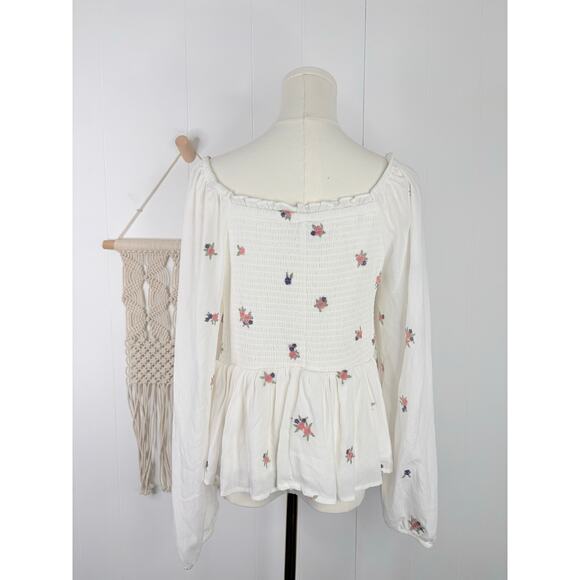 Torrid Floral Embroidered Smocked Crop Top Size Large Long Sleeve Peplum Blouse - Picture 9 of 12